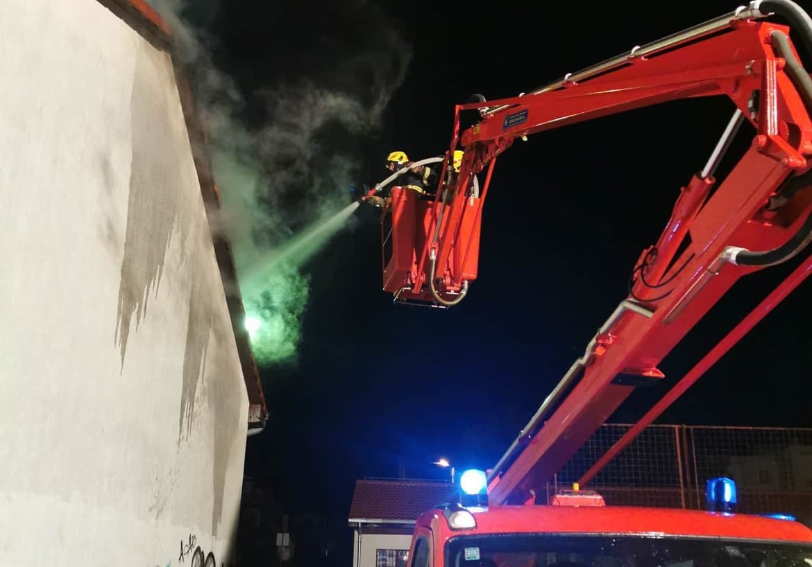 Zapalila se kuća u Kaštelima