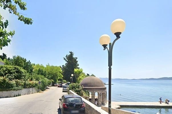 Sinoć je u Zadru izbodena žena, potraga za napadačem traje