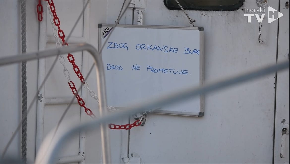 Orkanska bura privezala brodove u šibenskoj luci