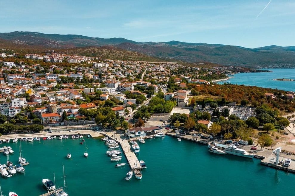 Potpora za novorođeno dijete u Novom Vinodolskom narasla s 1.327 na 2.000 eura