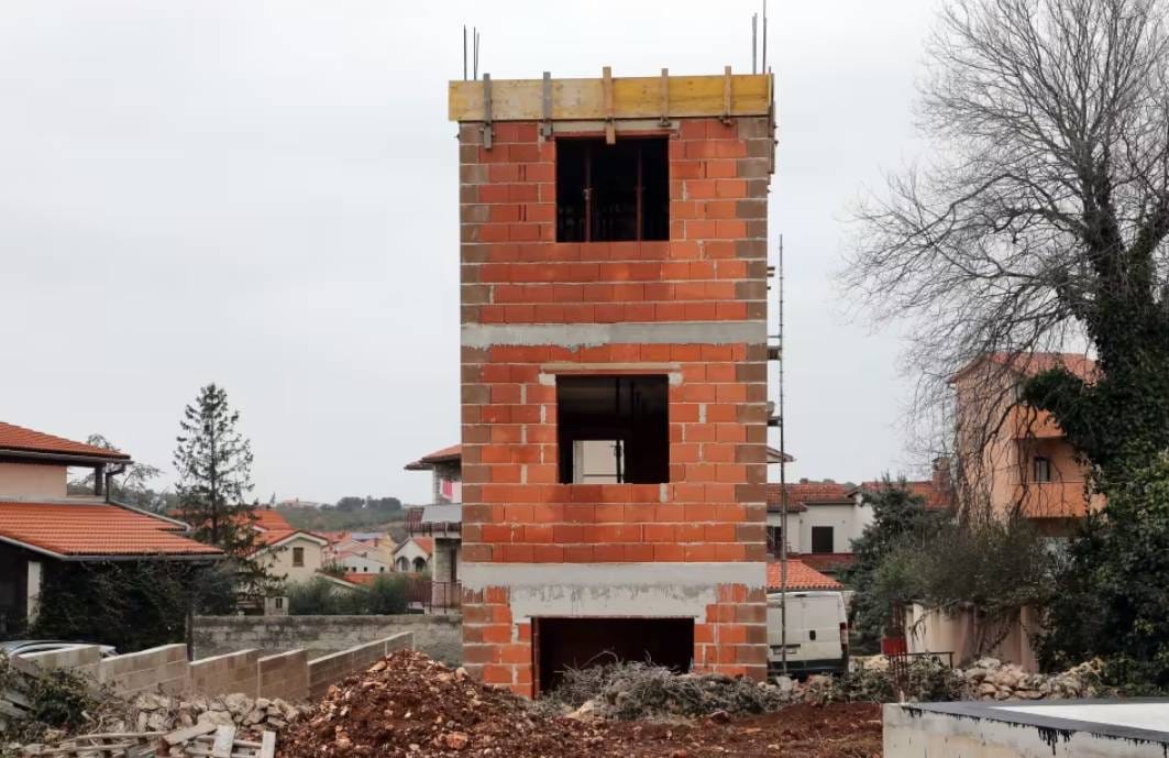 Kako vam se sviđa ova novogradnja u Puli? Neki od komentara su prilično zanimljivi