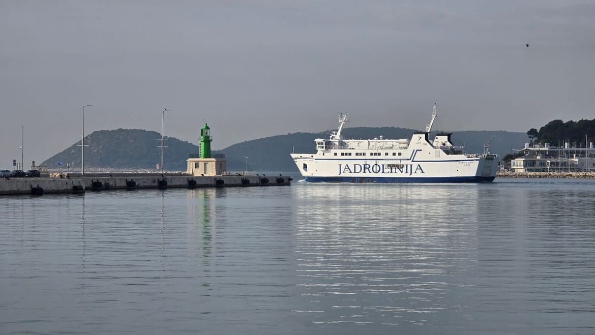 Zbog utakmice Hajduka, Agencija za obalni linijski promet izmijenila red plovidbe prema Visu