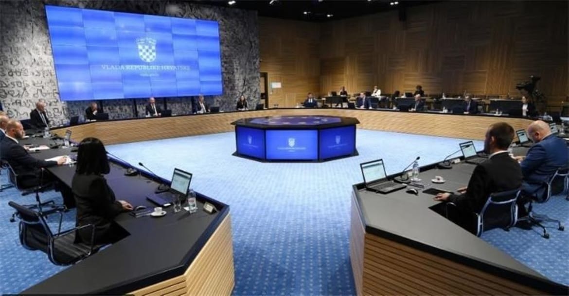 VLADA I ETIKA? Vlada donijela novi Etički kodeks državnih službenika i namještenika