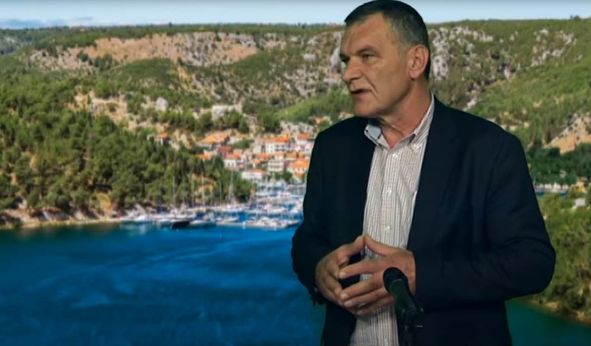 Vlada smijenila cijelu upravu Hrvatskih šuma na čelu s "čačom koji se doli guši" iz afere 'Nakaze'!