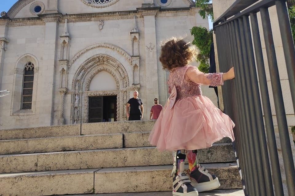 KORAK ZA PETRU Vodičke i šibenske klape zajedno u humanitarnoj akciji, a i vi možete pomoći!