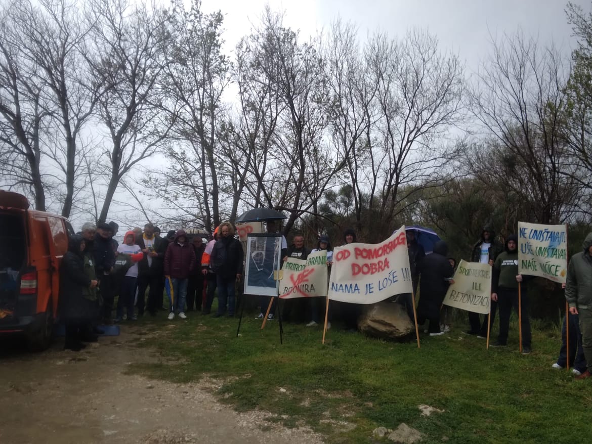 Omišani ustali protiv gradnje marine na ušću Cetine: "Čovjek štiti ono što voli!"