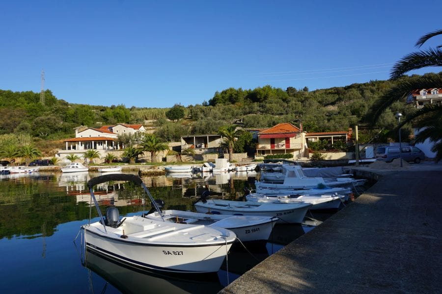 RAVA Prevario otočanina: Uzeo mu novac i plovilo, a nije odradio dogovorene građevinske radove