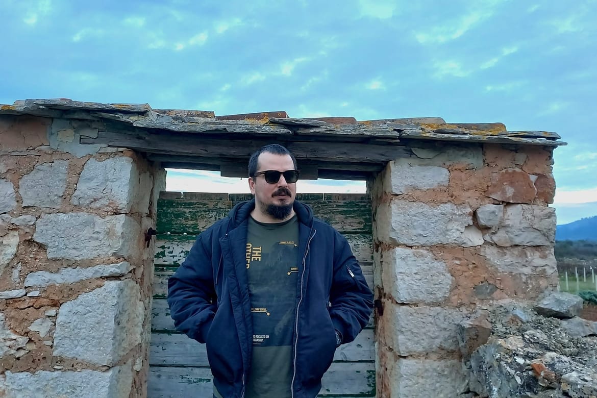 Hvarski reper ima novi singl naslova "Bura i bonaca"