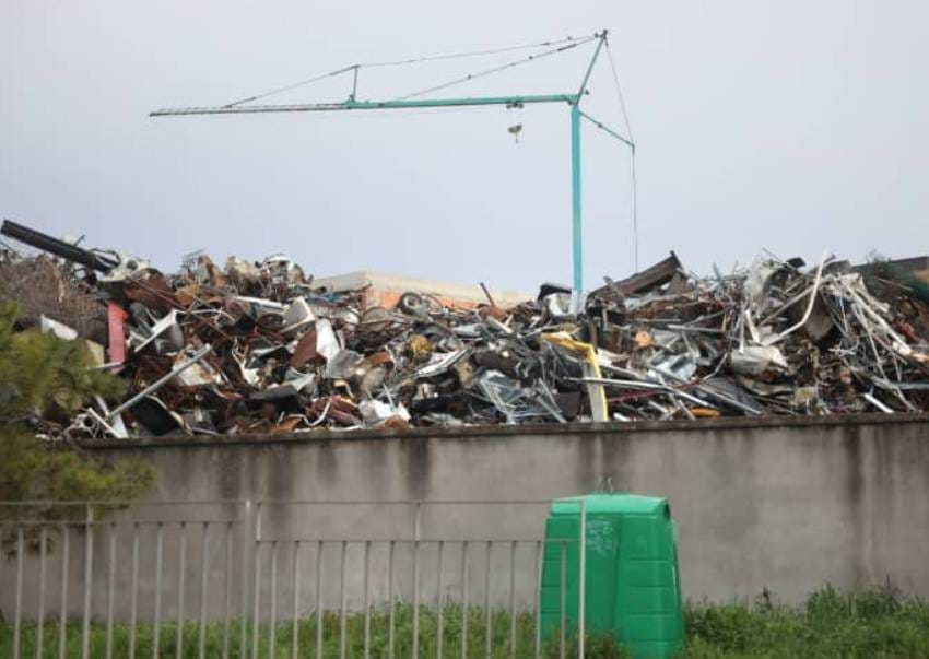 Iza hrpe smeća u Puli niknuli novi stanovi