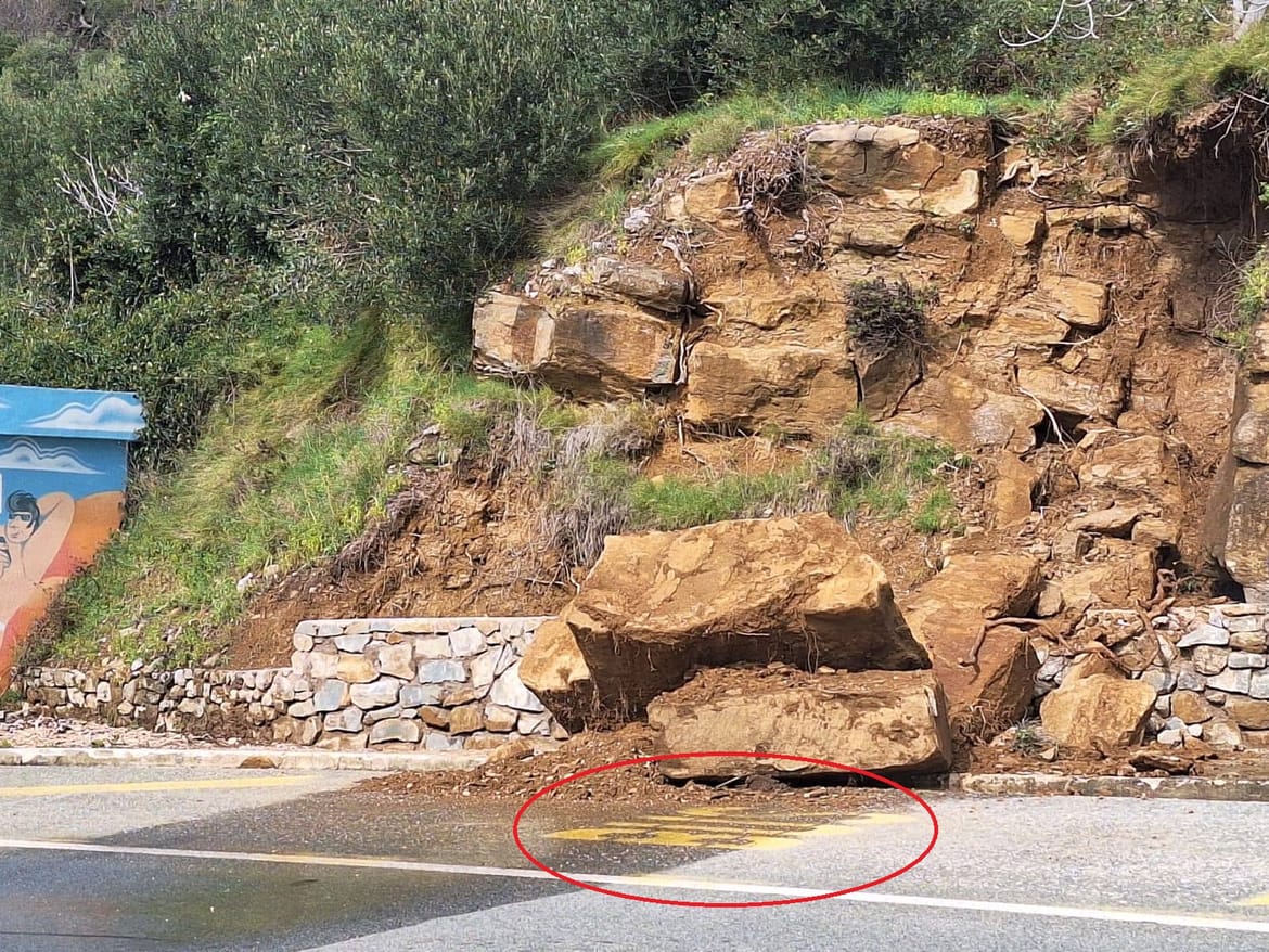 Dok stijene padaju na autobusnu stanicu, Hrvatske ceste o odronima u Podgori: "U tijeku je priprema za provođenje postupka javnog natječaja za..."