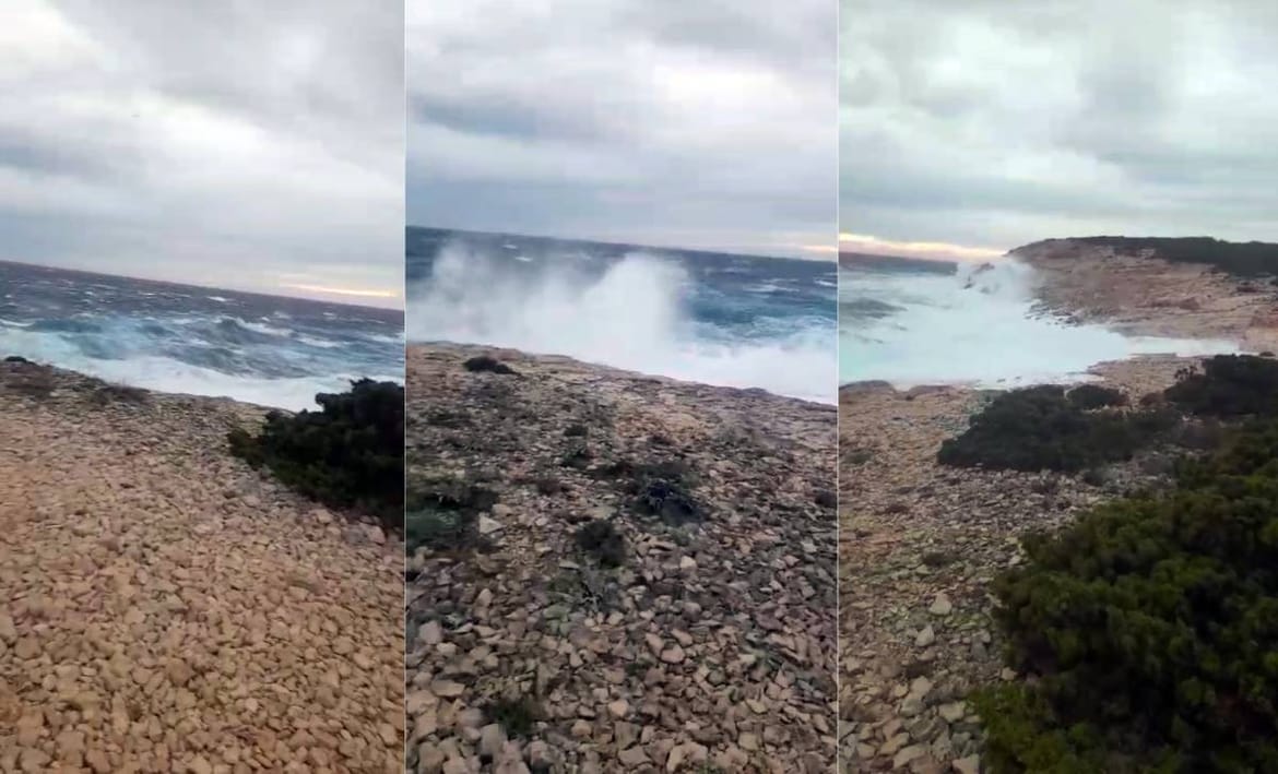 VIDEO Pogledajte snagu južnog vjetra s pučinskog otoka: "Ovo vam je viško oštro, visina stijene o koju se razbijaju valovi je 25 metara!"