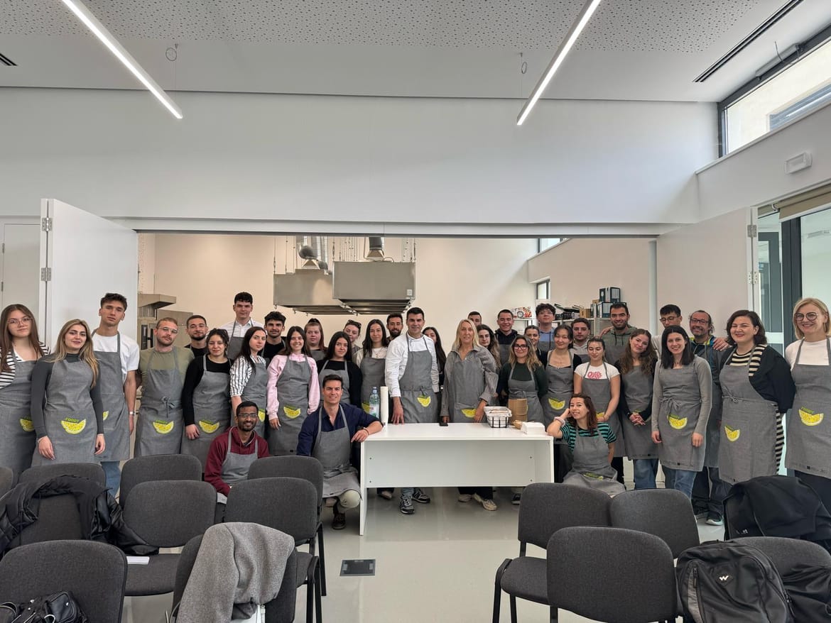 Mediteranska prehrana, nova prijateljstva i more ideja: FOODY razmjena mladih u Murteru