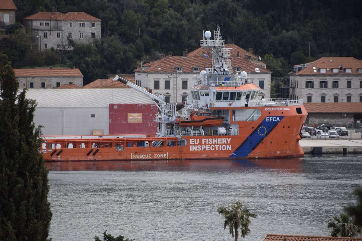 OCEAN SENTINEL Brod europske ribarske inspekcije uplovio u Gruž