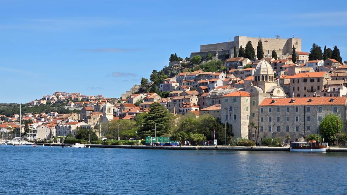 ZA ŠIBENSKU IZVRSNOST Šibenski Rotarijanci raspisali natječaj za nagradu učenicima srednjih škola