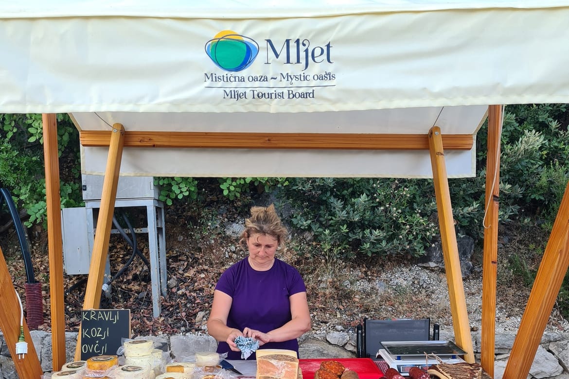 MLJET Sajam domaćih proizvoda "Iz poja na trpezu"