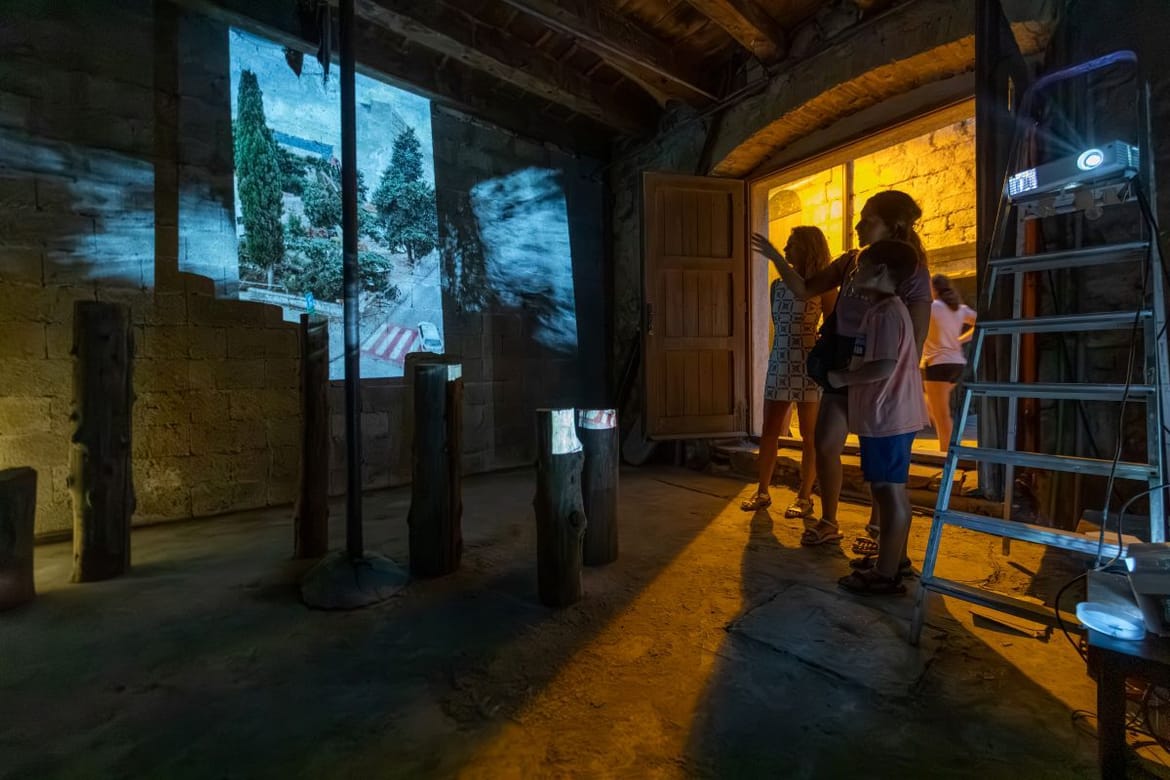 JELSA žarište susreta umjetnika iz cijele Europe - Ne uzmi: Kampanja za zaštitu podmorja