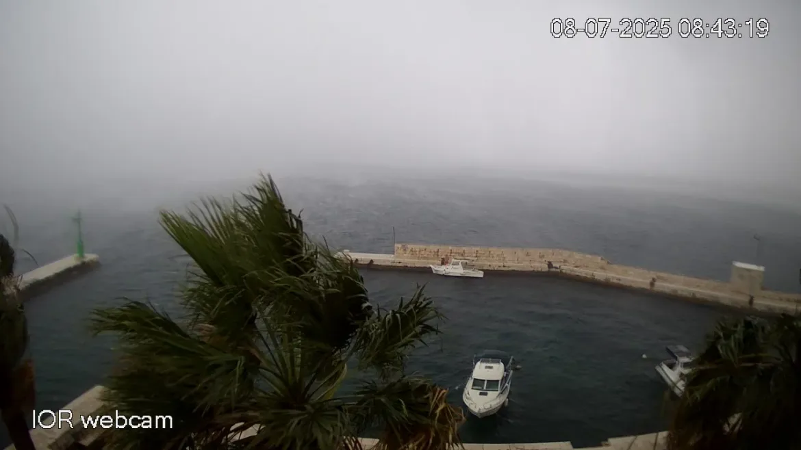 VIDEO Trenutak dolaska strašnog nevremena zabilježila kamera Instituta za oceanografiju, pogledajte ovo!