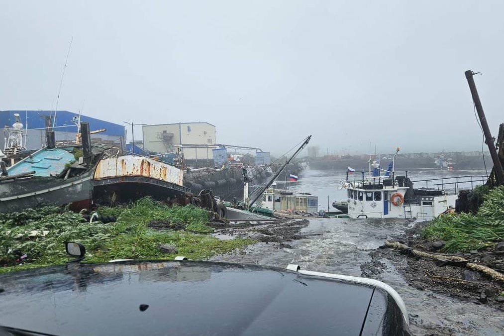 Ruski grad potopljen, valovi u Japanu rastu, a  Kina ukinula upozorenje na tsunami!