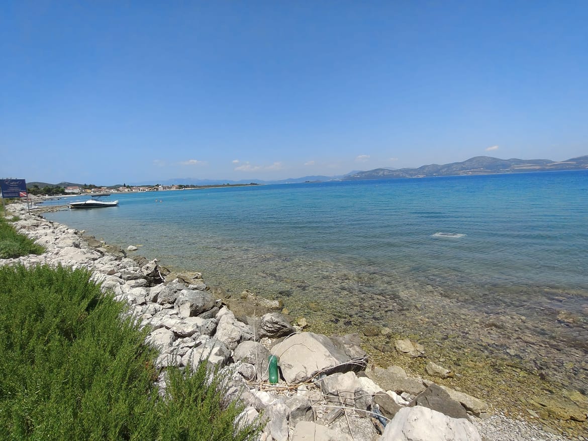 MALOSTONSKI ZALJEV Strani državljani bacili blok za sidrenje u strogo zaštićeni rezervat jer im se ne plaća legalni vez?!