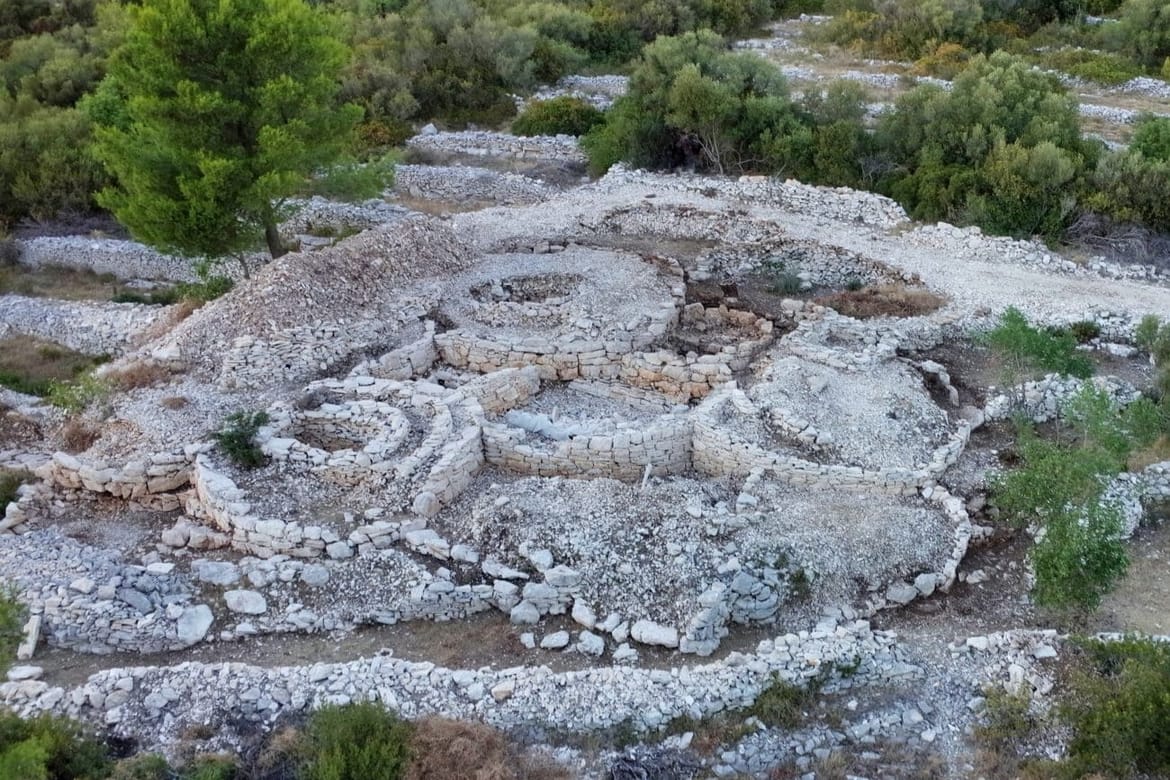 Arheološka senzacija s Korčule stiže u Split: "Kopila - grad mrtvih nad poljem života"