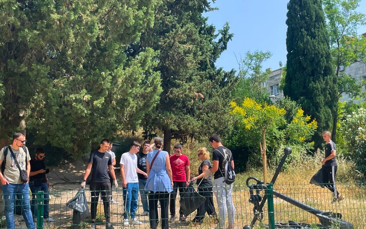 SPLIT Pomorska škola za kraj školske godine organizirala akciju čišćenja