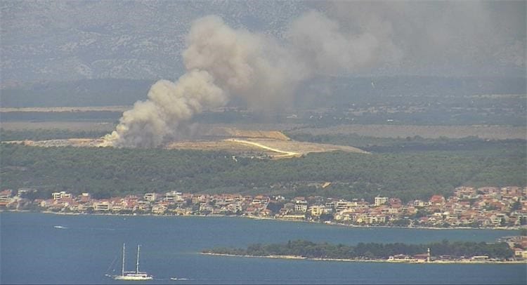 Gori deponij u Zadru! Grad uputio priopćenje: "Uvjeti na terenu su zahtjevni!"