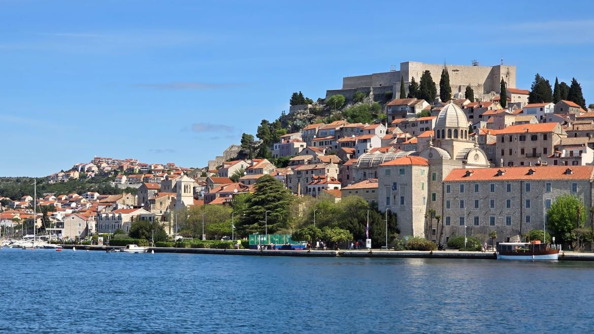 Pretežno sunčano i toplije, ponegdje i vruće