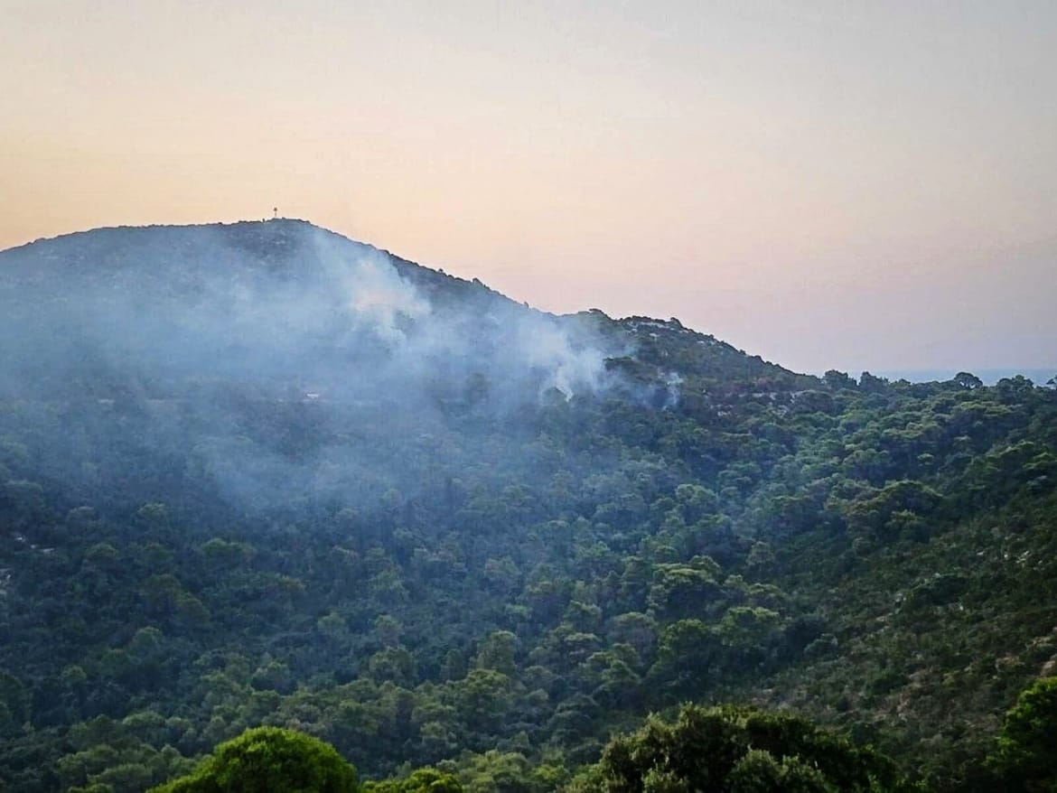 Požar na Mljetu, jako jugo otežava gašenje
