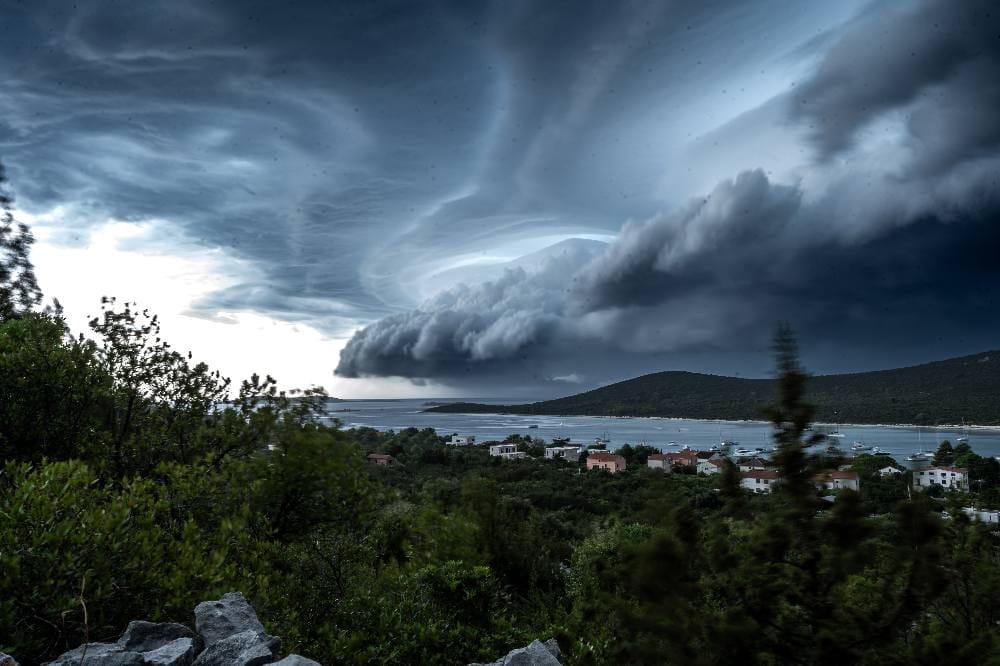 STIGLA PROMJENA VREMENA Donosi kišu uz pad temperature!