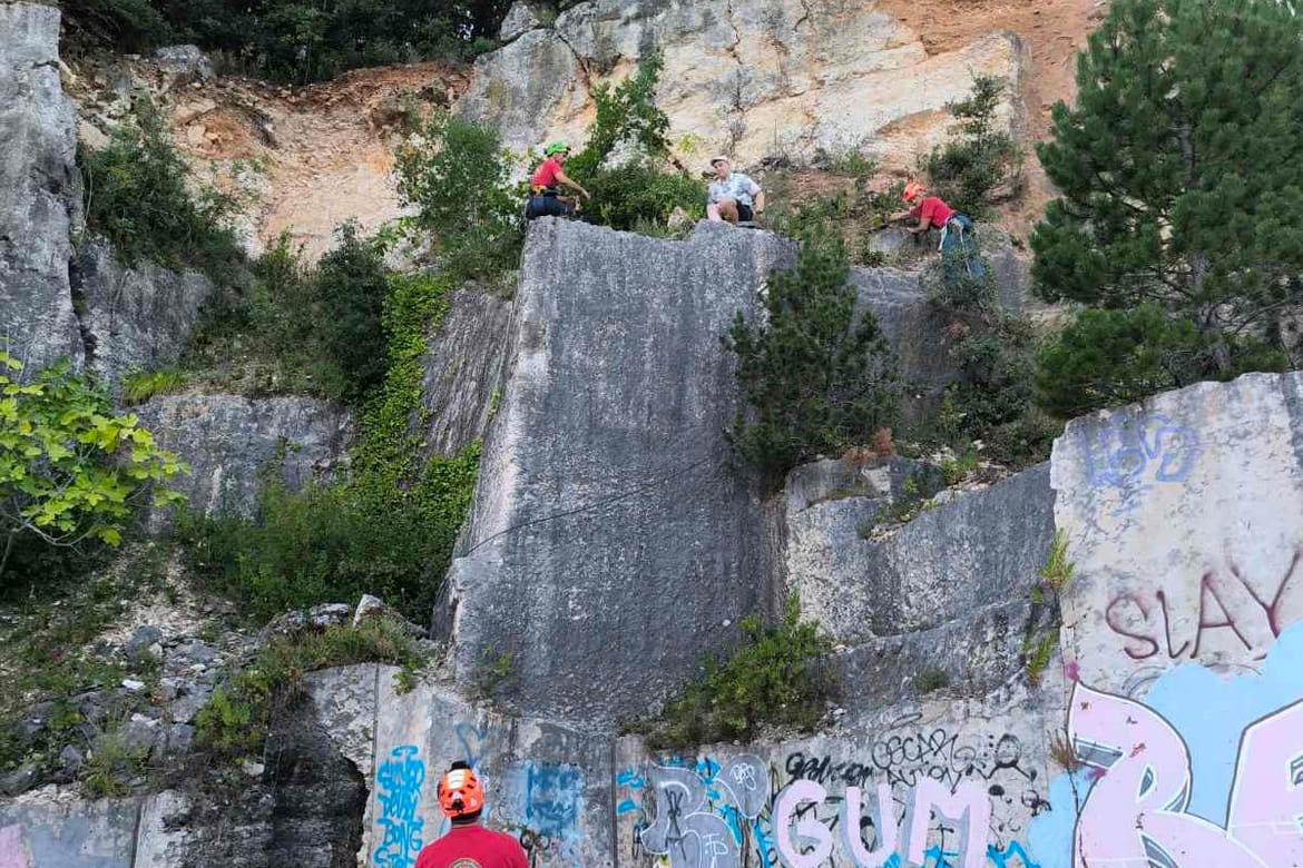 HGSS spašavao Poljaka koji je zapeo na stijeni u Istri