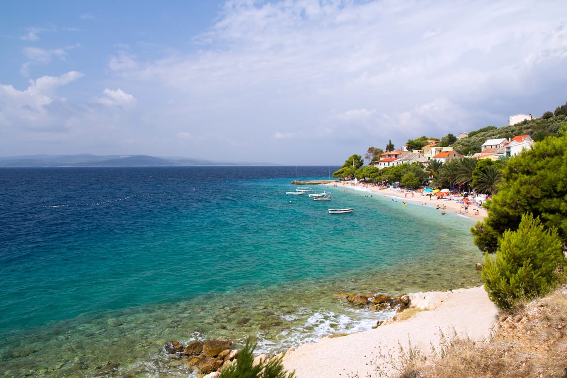 Većinom suho i sunčanije, uz buru, te i dalje razmjerno svježe