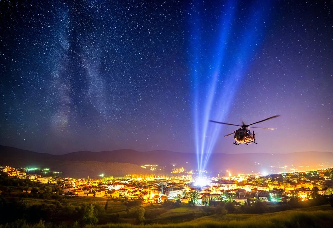 LASERSKO OMETANJE HELIKOPTERA Policija uputila apel roditeljima: "Ne kupujte djeci lasere i objasnite im zašto ne smiju osvjetljavati letjelice!"