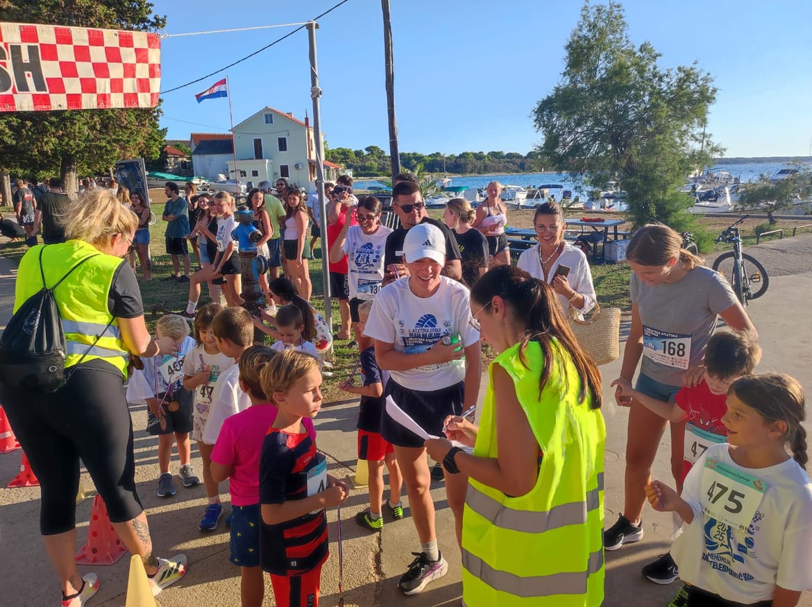OLUJA NA OLIBU  - U čast ratnog zapovjednika Danijela Telesmanića Dida trčala i njegova kćer Korina
