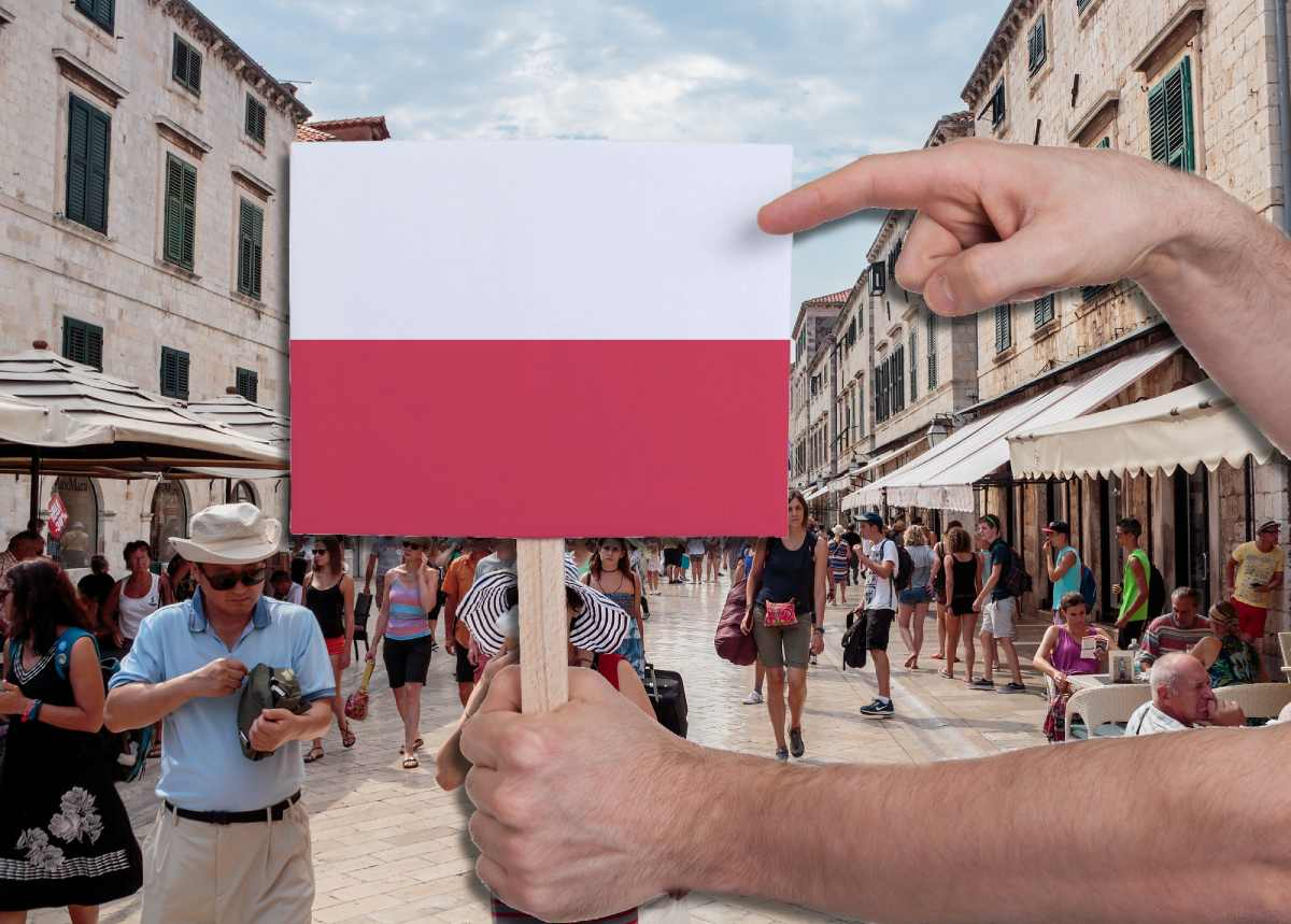 Poljska ambasada u Zagrebu uputila upozorenje svojim sugrađanima koji planiraju odmor u Hrvatskoj: "Pripazite da i vi ne postanete žrtve..."