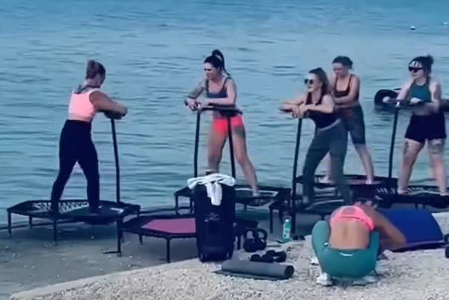 Na Viru vježbale na plaži: "A di su muški?"