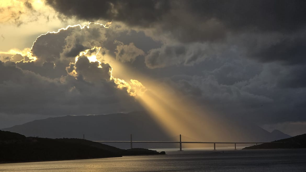FOTO Pogledajte nestvarne kadrove iz Neuma - Početak oluje kod Pelješkog mosta