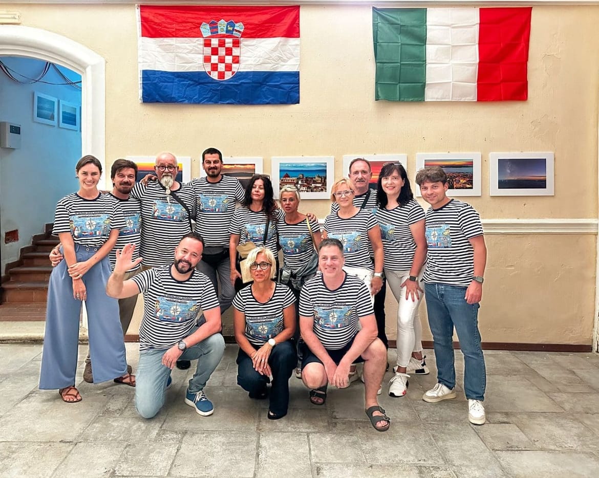 Splićani na talijanskom poluotoku Garganu otvorili izložbu: "Ujedinjeni morem!"