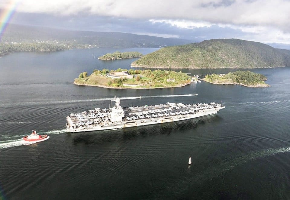 Ulaskom najvećeg nosača zrakoplova u norveške vode, NATO poslao snažnu poruku: "Ovo je nešto što ne viđate svaki dan!"