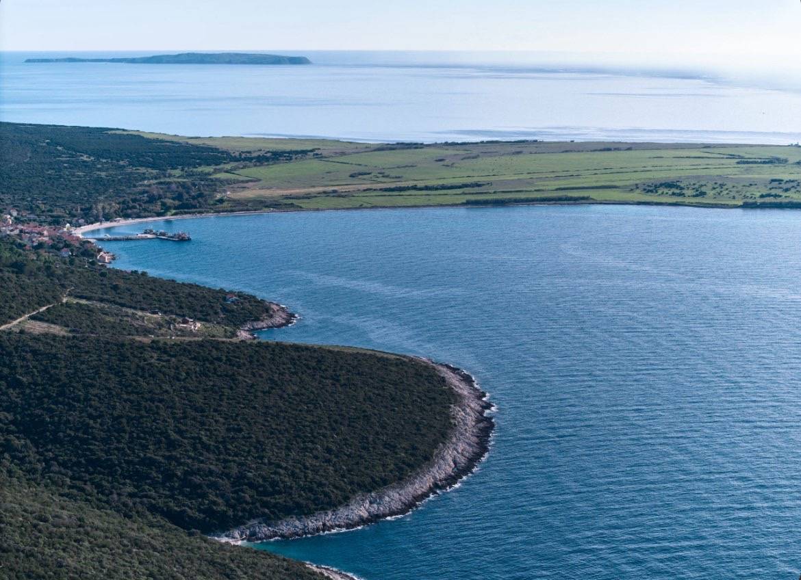 Vraća se uzletno - sletna staza na otoku Unije!