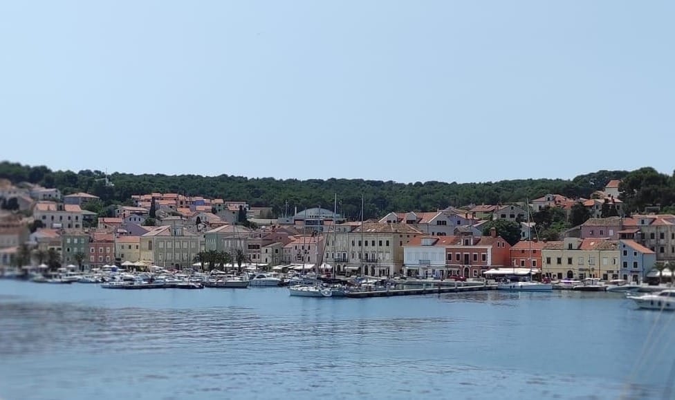 Teško ozlijeđen biciklist u Malom Lošinju