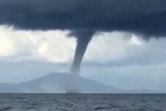 VIDEO Jeste li vidjeli impresivnu pijavicu kod Lošinja?