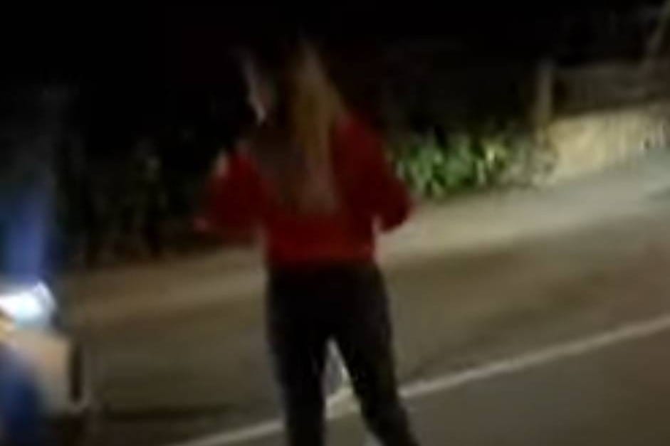 VIDEO Muškarac u Poreču s vatrenim oružjem u ruci zaustavljao automobile