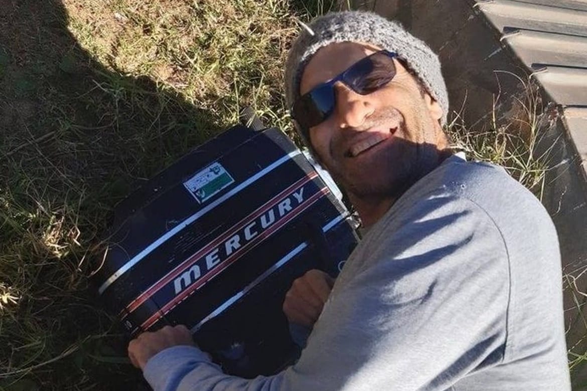 Helikopterima i dronovima traže morskog psa koji je ubio surfera