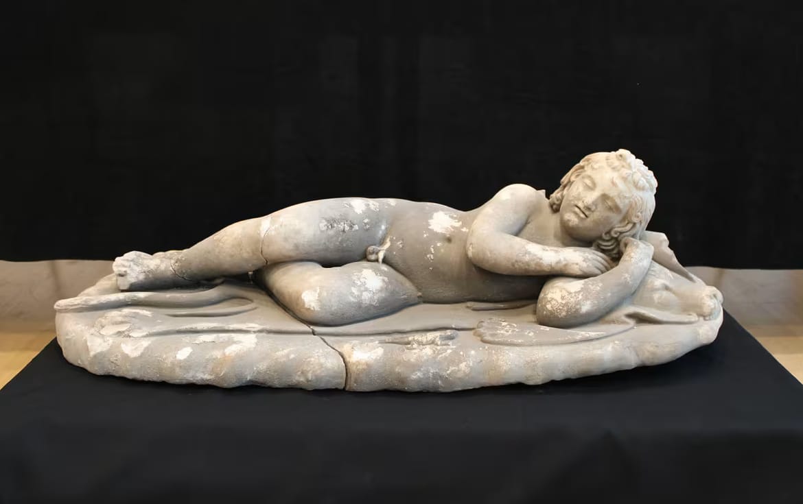 Spektakularno otkriće u Puli! Pronađen "Usnuli Kupid" iz 2. stoljeća - Savršenstvo antičkog kiparstva!