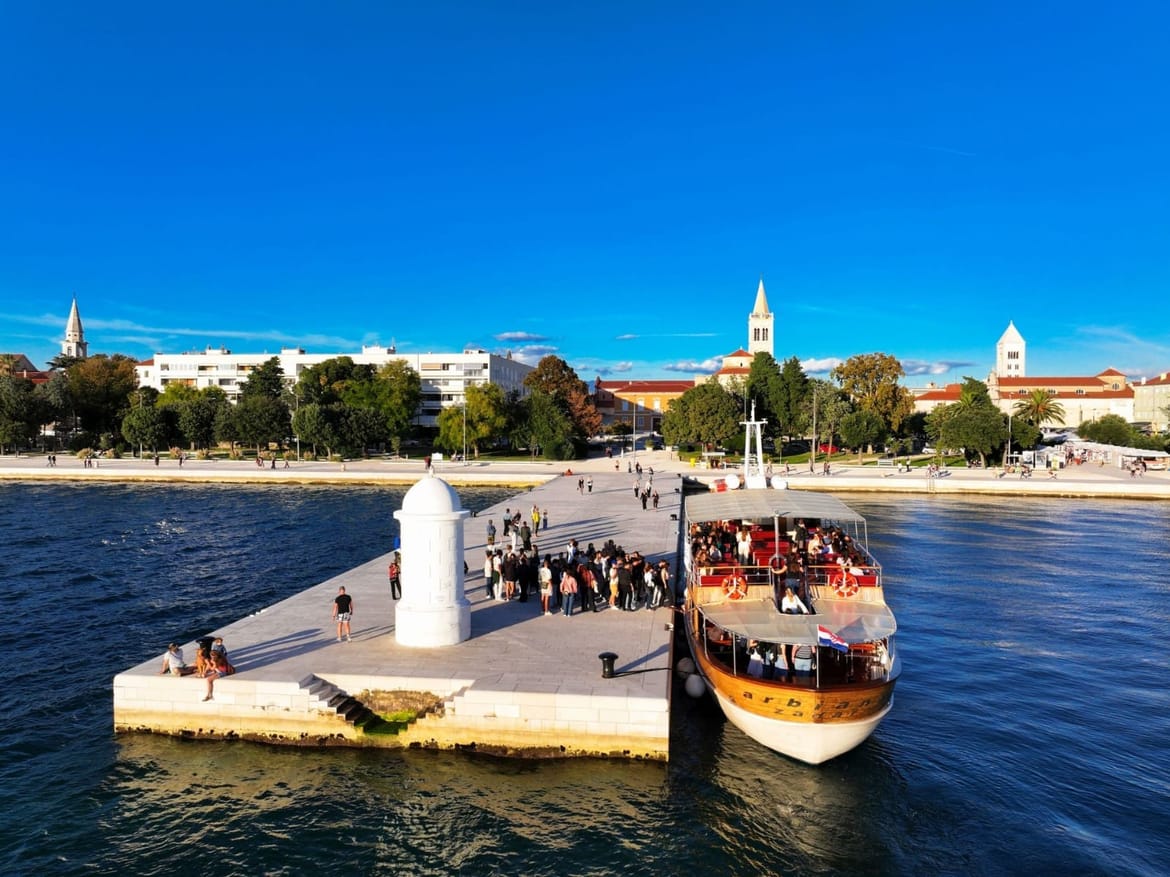 GENIJALNA IDEJA - UNIZD Cruise: Zadarsko Sveučilište nove studente dočekalo plovidbom zadarskim akvatorijem