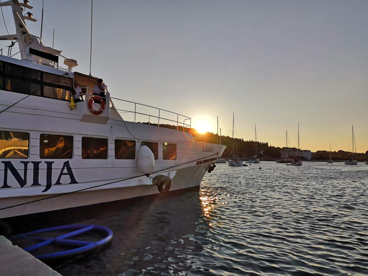 Počinje rekonstrukcija rive u Prvić Luci, a to znači i ove promjene u pomorskom prometu!