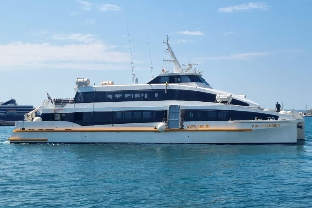 ORANGINA Najnoviji katamaran u Hrvatskoj danas preuzima liniju Split - Milna