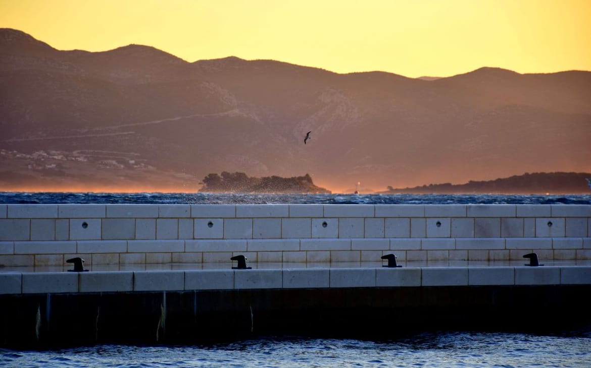 Srijeda većinom hladnija i promjenjiva, s lokalno malo kiše