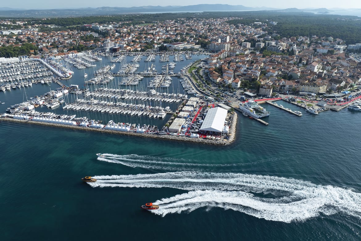Dva tjedna prije otvorenja, rasprodani nautički sajam u Biogradu najavljuje planove za gradsku luku i šetnicu