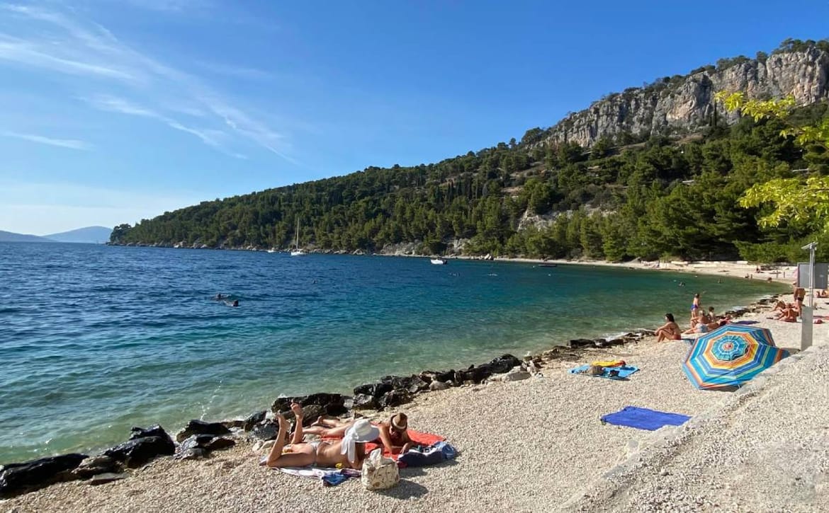 Splitska plaža Kašjuni je nakon 10 godina koncesije ponovno splitska